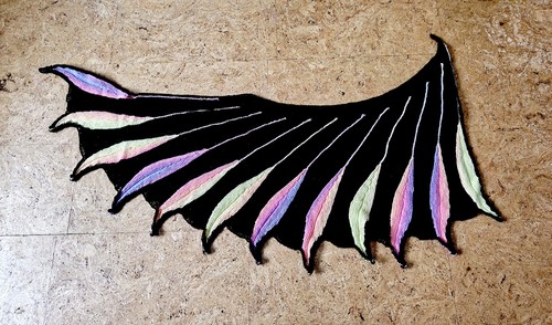 Großes handgestricktes - ,